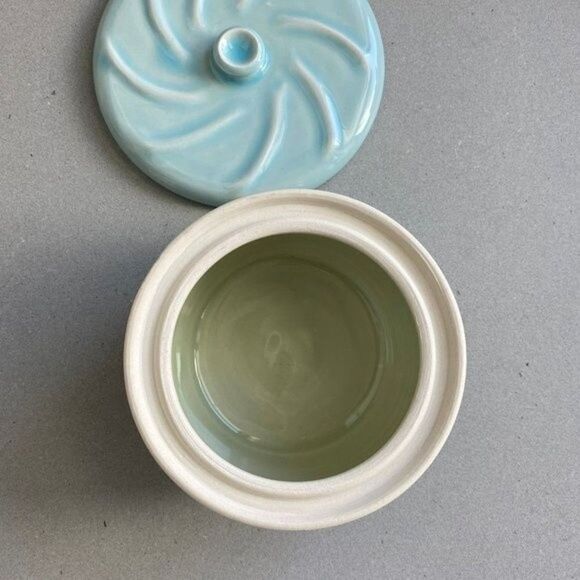 Mid Century Modern Light Green and Teal Ceramic Bowl with Lid - Picture 4 of 7